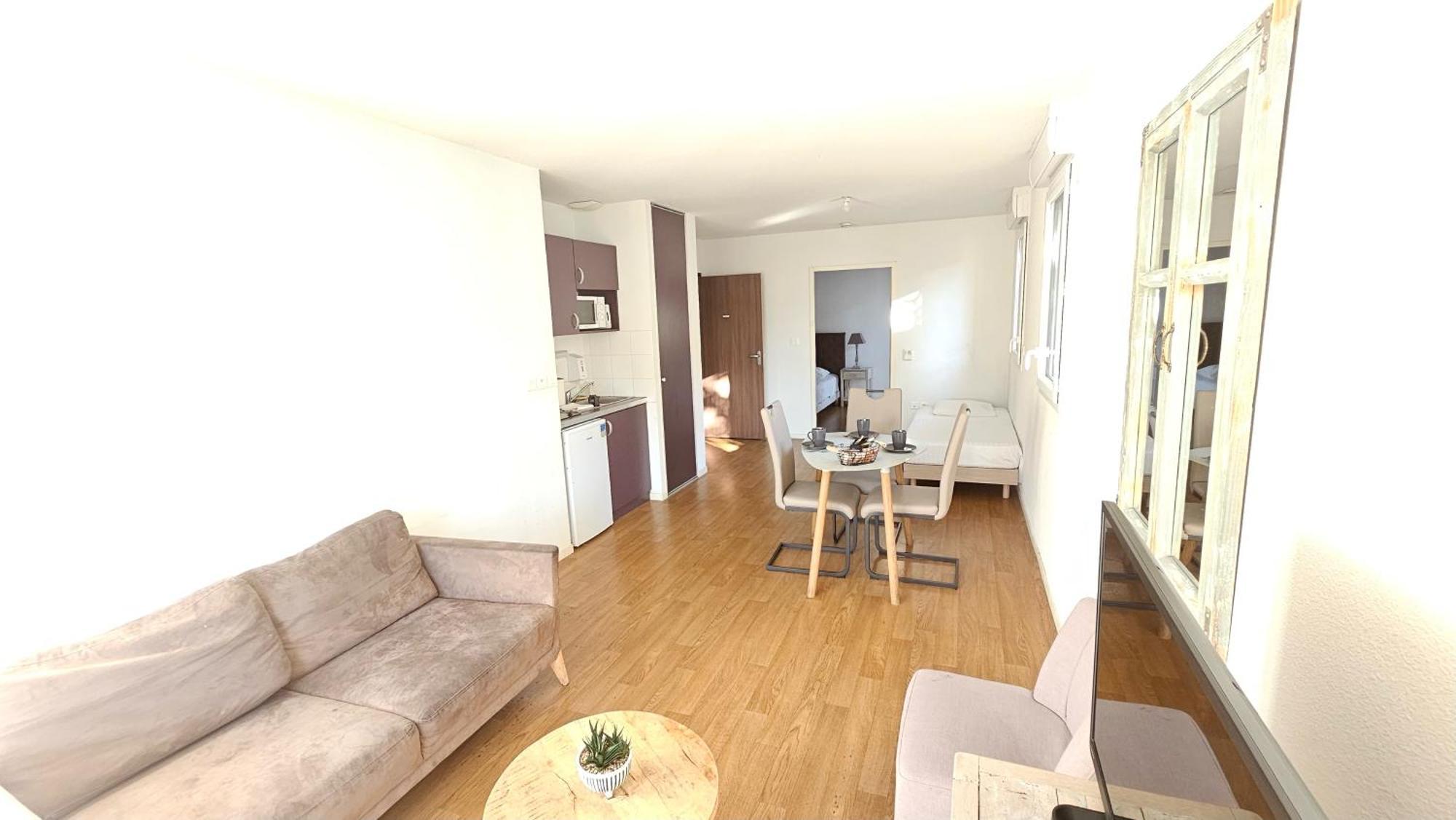 Zenao Appart'Hotel Nevers Exteriör bild