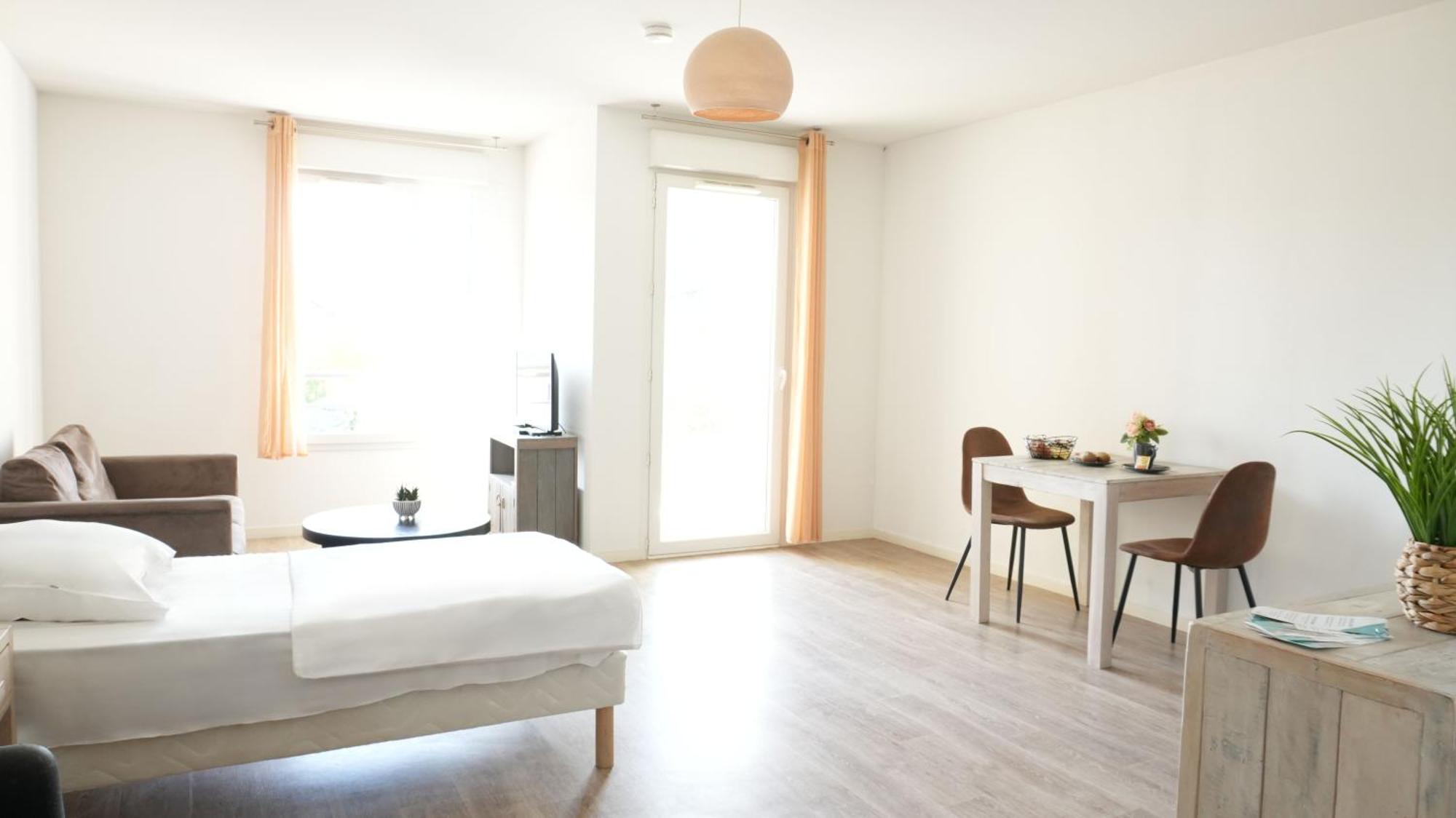 Zenao Appart'Hotel Nevers Exteriör bild