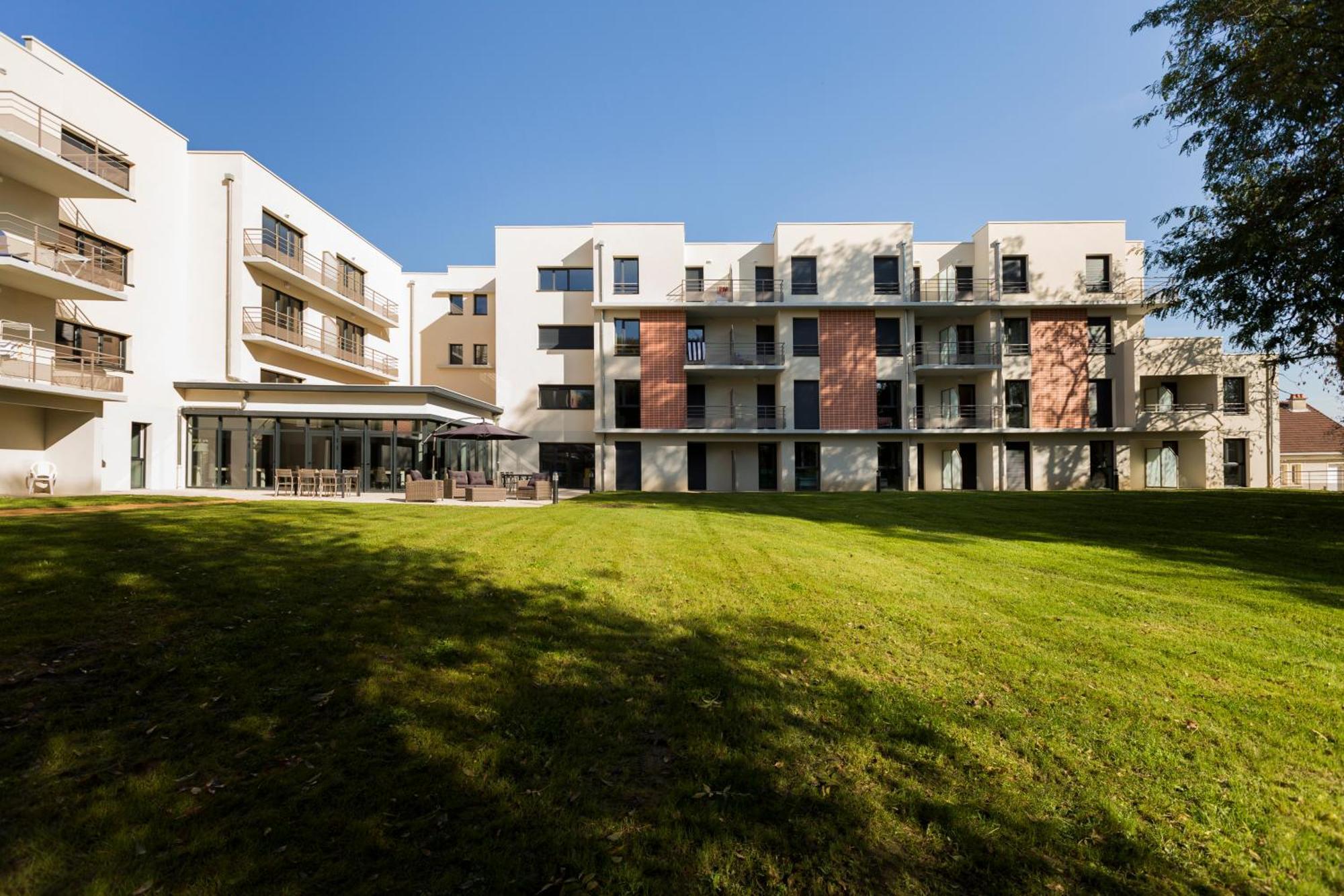 Zenao Appart'Hotel Nevers Exteriör bild